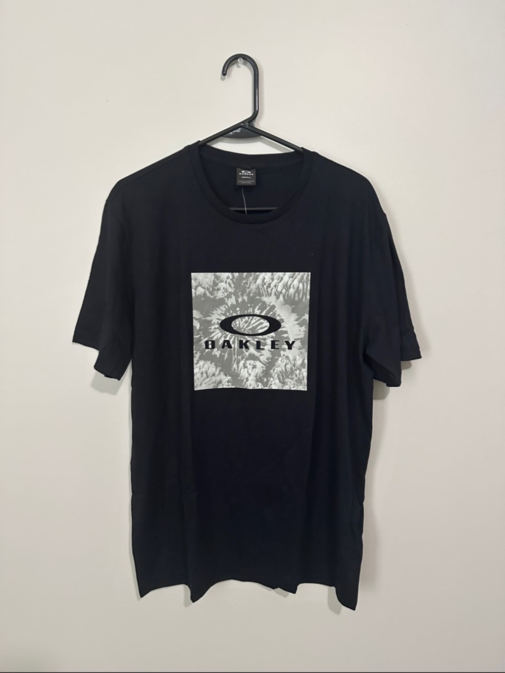 Oakley Black Short-Sleeve Tee with Gray Logo Square